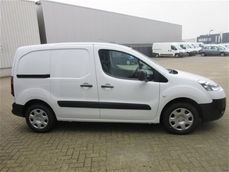 Peugeot Partner - 1.6 HDI L1 (Airco/Bluetooth/Schuifdeur/3-pers.) - 1