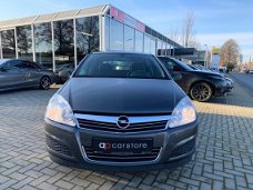 Opel Astra - 1.4 Business