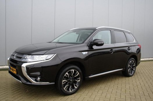 Mitsubishi Outlander - 2.0 PHEV Executive Edition 1e eigenaar/ EX BTW - 1