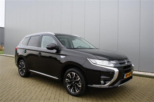 Mitsubishi Outlander - 2.0 PHEV Executive Edition 1e eigenaar/ EX BTW - 1