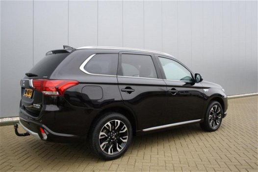 Mitsubishi Outlander - 2.0 PHEV Executive Edition 1e eigenaar/ EX BTW - 1