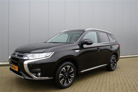 Mitsubishi Outlander - 2.0 PHEV Executive Edition 1e eigenaar/ EX BTW - 1