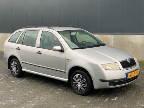 Skoda Fabia Combi - 1.4 Comfort Nieuwe apk/N.A.P - 1