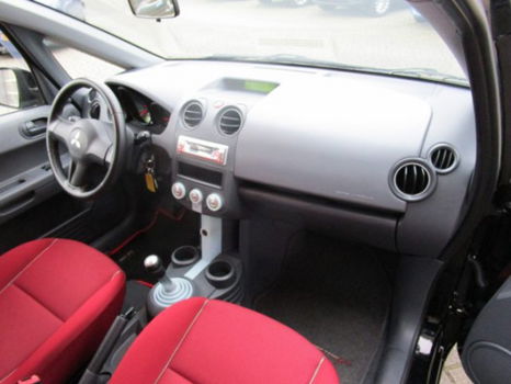 Mitsubishi Colt - 1.3 95pk Inform Trekhaak/Airco/5 deurs/Radio-cd - 1