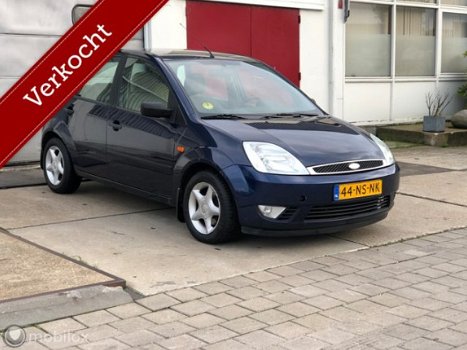 Ford Fiesta - 1.4 TDCi Ghia APK AIRCO NAP INRUIL MOGELIJK - 1