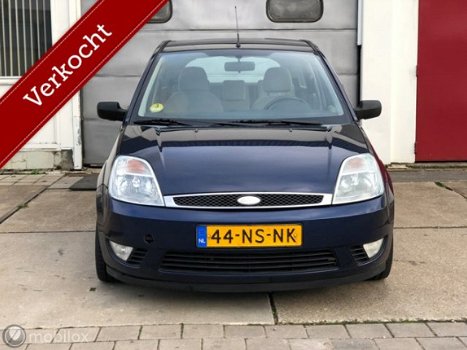 Ford Fiesta - 1.4 TDCi Ghia APK AIRCO NAP INRUIL MOGELIJK - 1