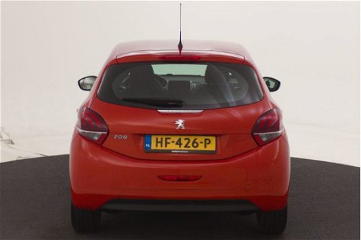 Peugeot 208 - 1.2 110pk 5D Allure | NAVI | TITANE NOIR VELGEN | MIDDENARMSTEUN - 1