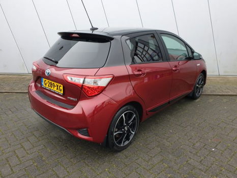 Toyota Yaris - 1.5 Hybrid Bi-Tone Automaat I NAVIGATIE I CRUISE CONTROL I - 1