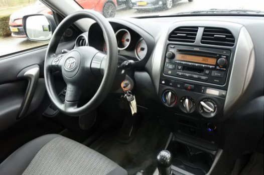 Toyota RAV4 - 5 deurs 2.4i 2WD comfort | 1e eigenaar | Cruisecontrol | airco | trekhaak | dakspoiler - 1