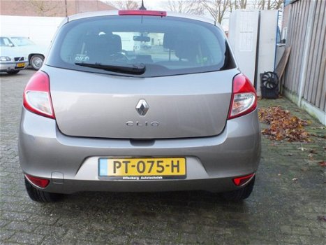 Renault Clio - 1.5 dCi Authentique - 1