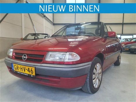 Opel Astra Cabriolet - Bertone 1.4iS - 1