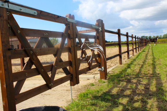 Veld Omheiningen, Houten poort, weide poort, landhekken - nr. 1