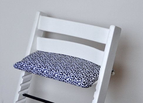 Gecoate panterprint' zitkussen voor stokke tripp trapp kinderstoel - 1