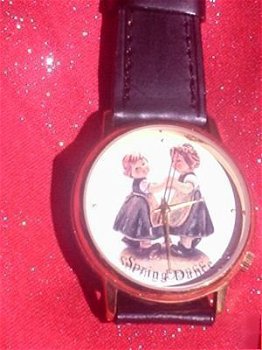 Schitterend 14K Goldplated Hummel Spring Dance Horloge - 1