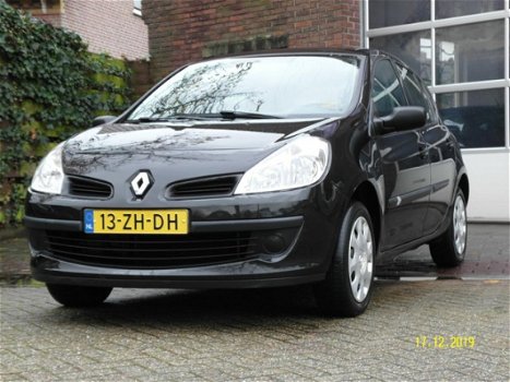 Renault Clio - 1.2-16V Expression 5 deurs - 1