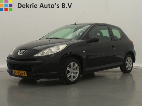 Peugeot 206 - 1.4 HDiF XS / AIRCO / CRUISE CTR. / TREKHAAK - 1