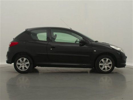 Peugeot 206 - 1.4 HDiF XS / AIRCO / CRUISE CTR. / TREKHAAK - 1