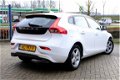 Volvo V40 - 2.0 D2 Momentum Business Navi/Leder/LMV/PDC - 1 - Thumbnail