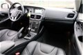 Volvo V40 - 2.0 D2 Momentum Business Navi/Leder/LMV/PDC - 1 - Thumbnail