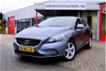 Volvo V40 - 2.0 D4 Momentum 190pk Navi/LMV/PDC - 1 - Thumbnail