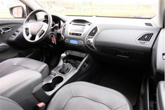 Hyundai ix35 - 1.6i GDI Style Leder/Pano/Clima/Navi - 1