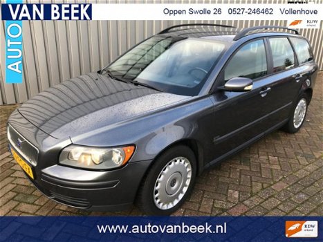 Volvo V50 - 2.4 Kinetic young timer zeer nette auto - 1