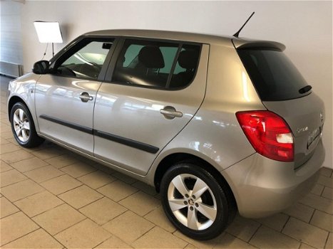 Skoda Fabia - 1.2 Elegance AIRCO CLIMA CRUISE STOELVERW VELGEN PRIVACY GLAS EERSTE EIG NIEUWSTAAT - 1