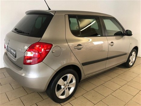 Skoda Fabia - 1.2 Elegance AIRCO CLIMA CRUISE STOELVERW VELGEN PRIVACY GLAS EERSTE EIG NIEUWSTAAT - 1