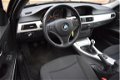 BMW 3-serie - 318i Business Line '11 Navi Clima Cruise - 1 - Thumbnail