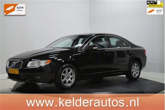 Volvo S80 - 2.0 Limited Edition Leer, Climate control, Navi, Keurige auto - 1