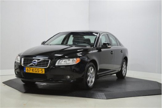 Volvo S80 - 2.0 Limited Edition Leer, Climate control, Navi, Keurige auto - 1