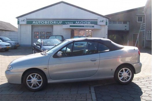 Renault Mégane Cabrio - 1.6-16V Privilège AUTOMAAT.Airco.Leder.Elektr kap.LM Velgen.Apk tot 16-03-20 - 1