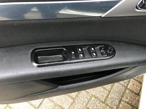 Peugeot 407 - 2.0-16V XS AUTOMAAT-CLIMA CONTROL --LICHTMETALEN VELGEN-ELEKTRISCHE RAMEN - 1