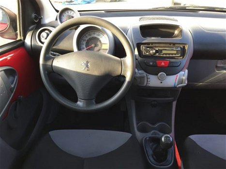 Peugeot 107 - 1.0-12V XR 5-DEURS, STUURBEKRACHTIGING, RADIO-CD-MP3-AUX, AIRBAGS, WEGENBELASTING MAAR - 1