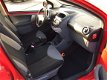 Peugeot 107 - 1.0-12V XR 5-DEURS, STUURBEKRACHTIGING, RADIO-CD-MP3-AUX, AIRBAGS, WEGENBELASTING MAAR - 1 - Thumbnail