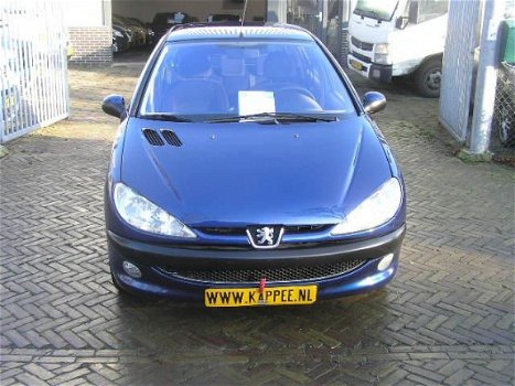 Peugeot 206 - 1.4-16V Gentry 5 drs airco sturbekr nieuwe apk - 1