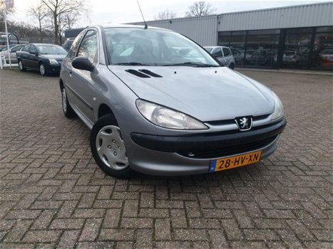 Peugeot 206 - 1.4 XR - 1