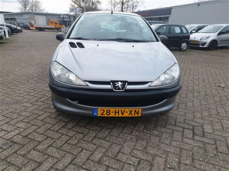 Peugeot 206 - 1.4 XR - 1