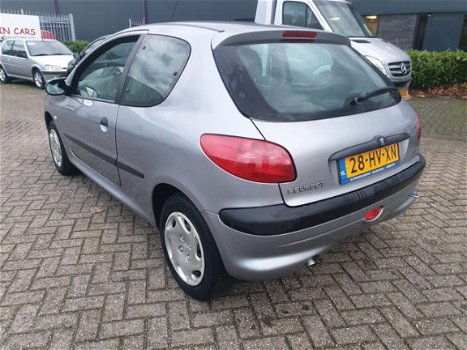 Peugeot 206 - 1.4 XR - 1