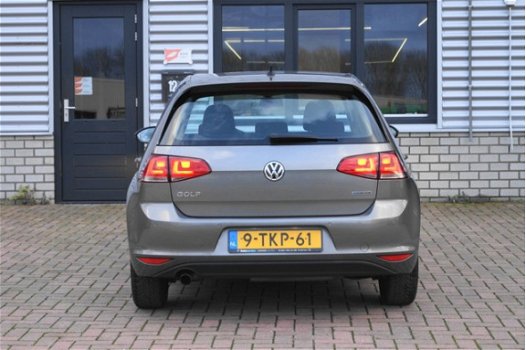 Volkswagen Golf - 1.6 TDI Comfortline BlueMotion - 1