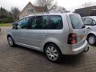 Volkswagen Touran - 2.0 TDI Highline CLIMA..LEER..DSG - 1 - Thumbnail