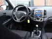 Hyundai i30 - 1.6i Dynamic Business (trekhaak, Parkeersensoren) - 1 - Thumbnail