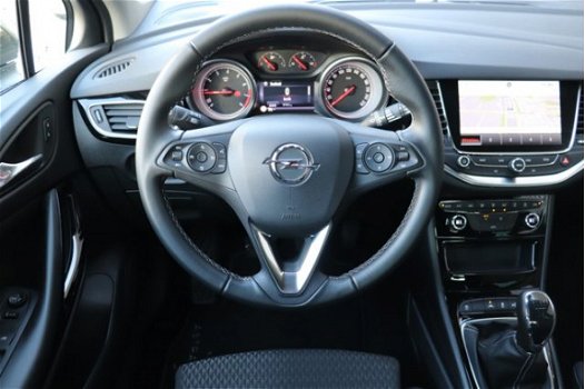 Opel Astra - 105pk Turbo Innovation (NAV./Camera/P.Glass/AGR) - 1