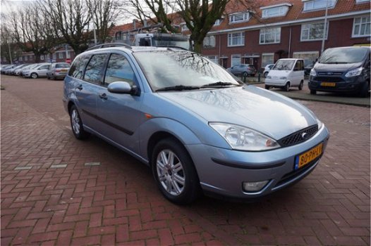 Ford Focus Wagon - 1.6-16V Futura leer int, climate controle - 1