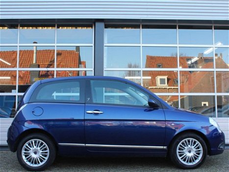 Lancia Y(psilon) - 1.4 Oro (NIEUWE APK, 1e Eigenaar, Airconditioning, Multi.Stuur, Bluetooth, Elektr - 1