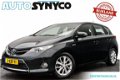 Toyota Auris - 1.8 Hybrid Dynamic Automaat | Navigatie | Camera | Keyless Entry - 1 - Thumbnail