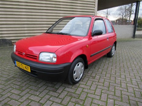 Nissan Micra - 1.0 L AUTOMAAT [ Stuurbekrachtiging, trekhaak, audio ] - 1