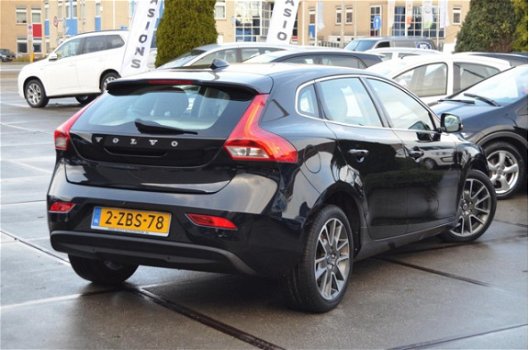 Volvo V40 - 1.6 D2 Summum Leer | Elektrische stoelen + geheugen | Cruise | Clima | NAP - 1