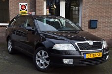 Skoda Octavia Combi - 1.6 AMBIENTE