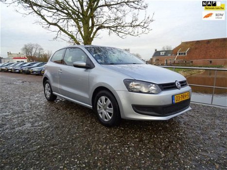 Volkswagen Polo - 1.4-16V Trendline Slechts 109.000 Km + Airco Nu € 7.499, - 1